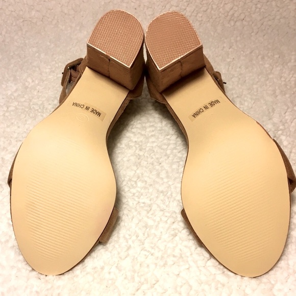 Tan Chunky High Heel with Buckle Ankle Strap - Picture 6 of 6